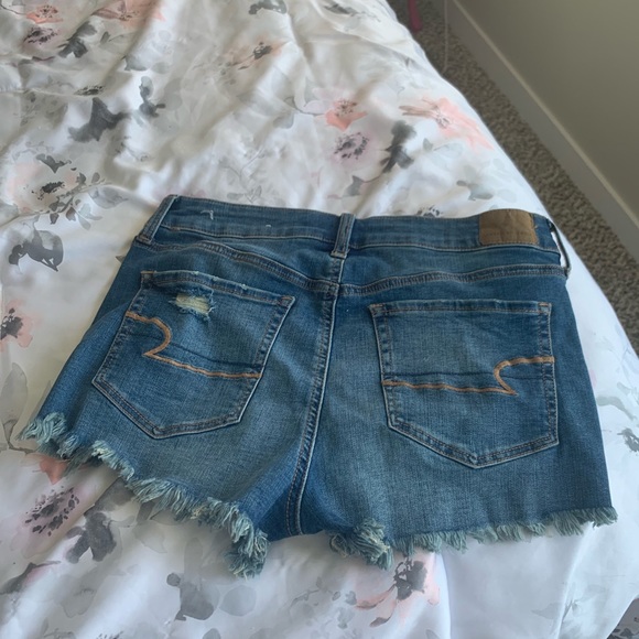 Hi Rise Shortie - Picture 2 of 4